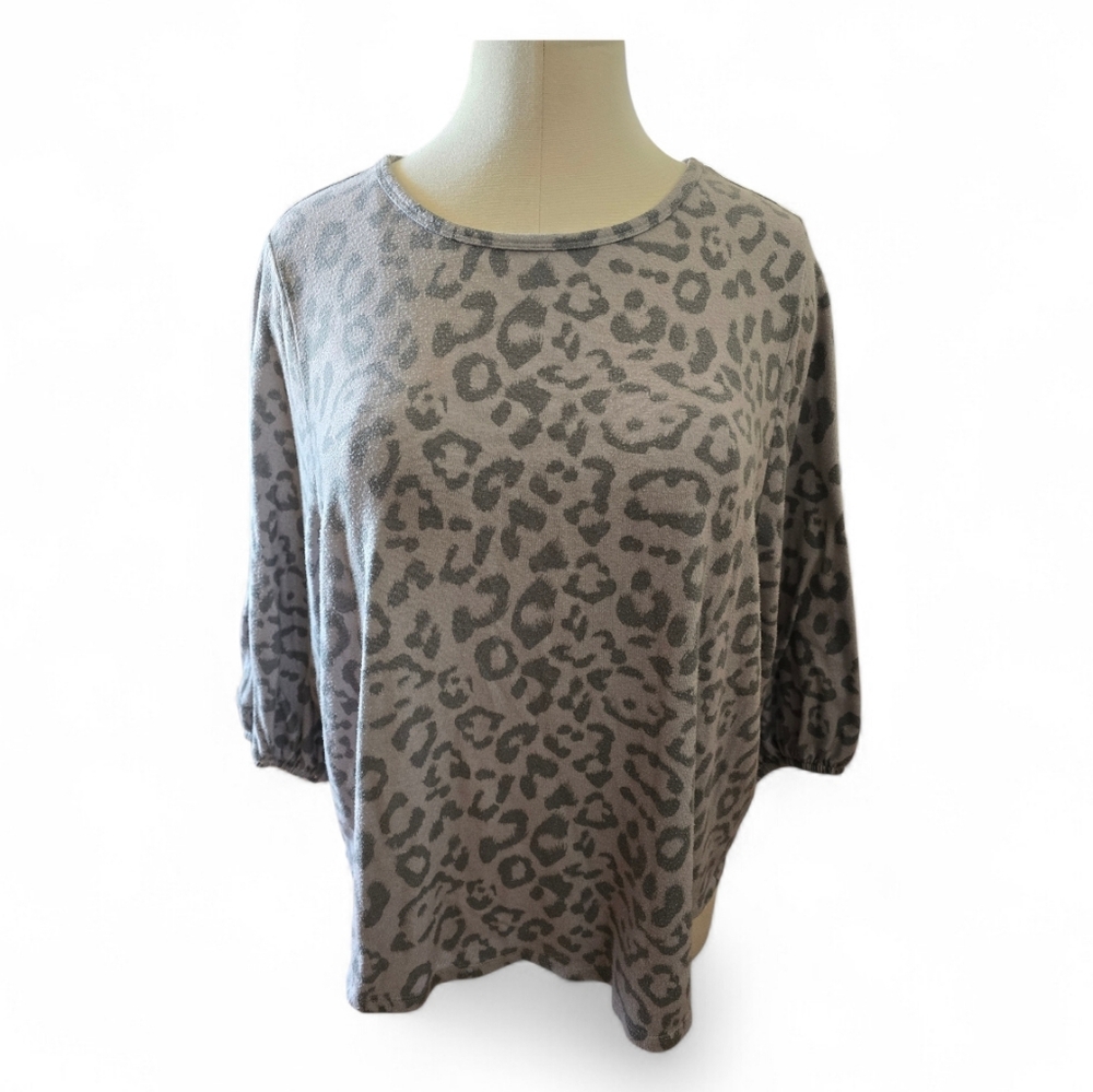 Cato Gray Leopard Print Top